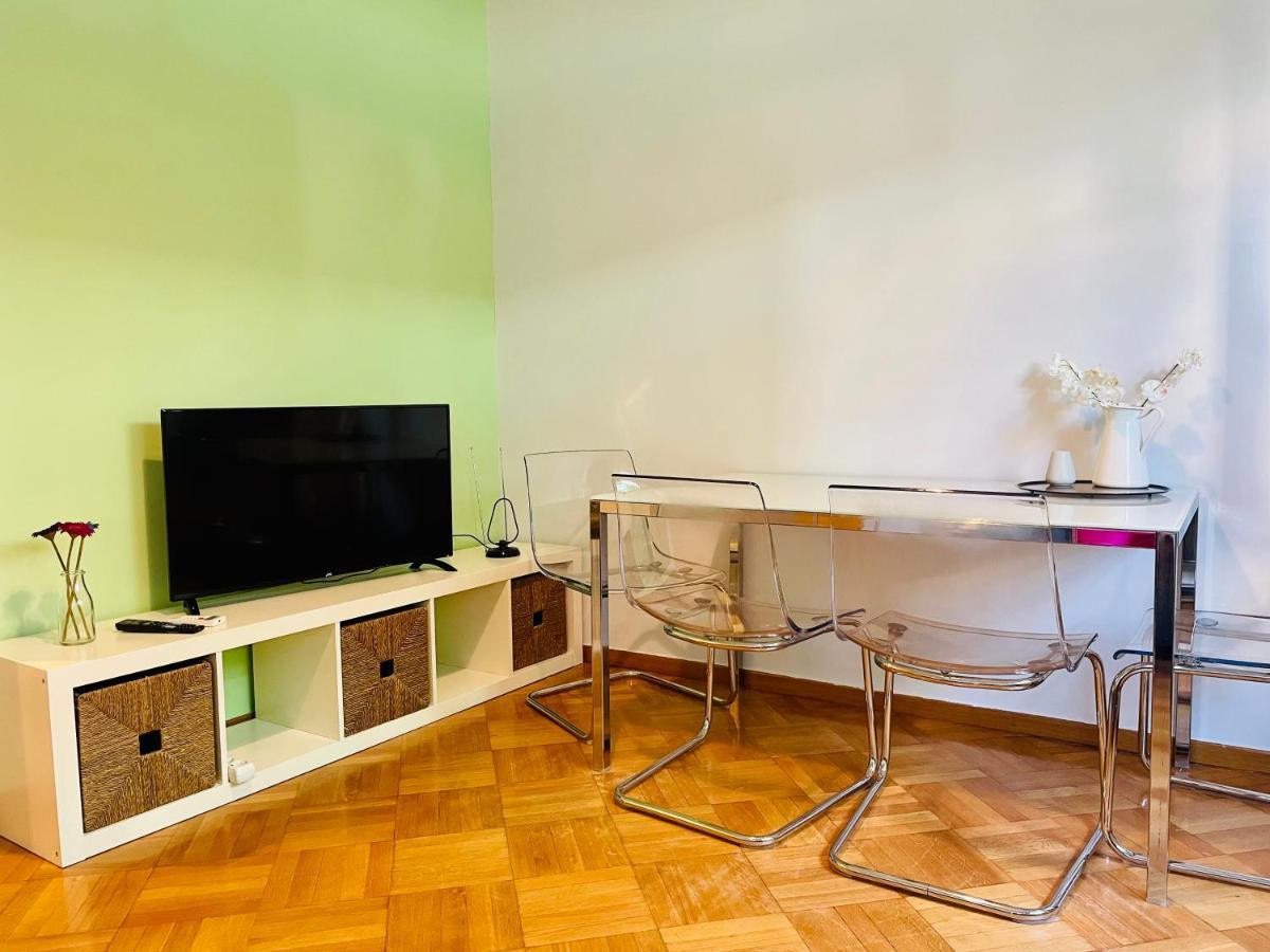70M2 Apartment 4 Mins From Athens Central Station! 외부 사진