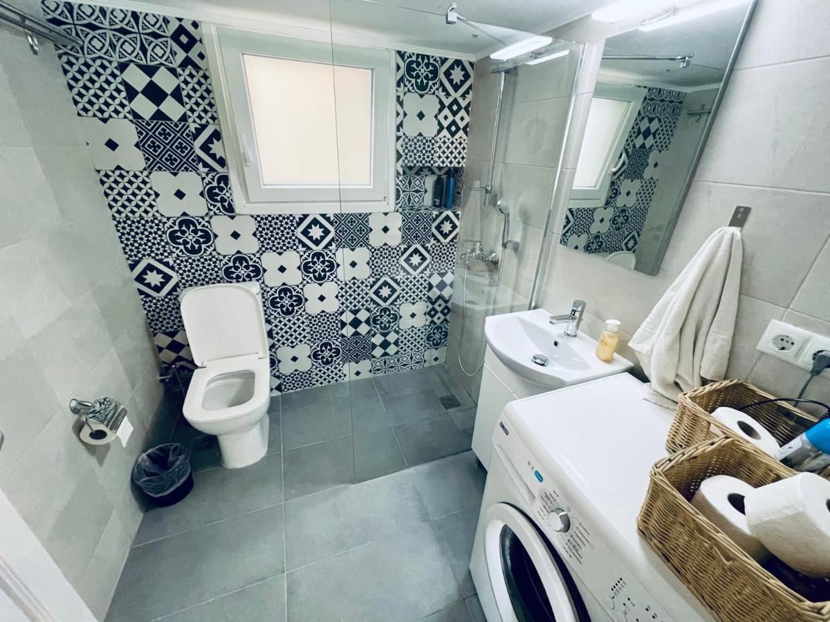 70M2 Apartment 4 Mins From Athens Central Station! 외부 사진