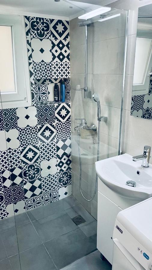 70M2 Apartment 4 Mins From Athens Central Station! 외부 사진